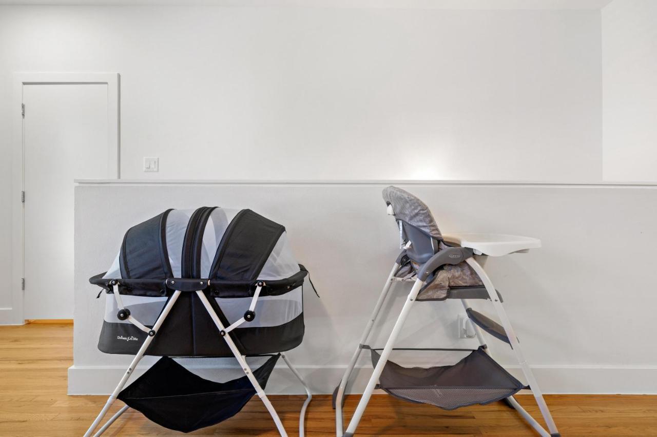 Getaway By Downtown Pool Table Pets Hébergement de vacances